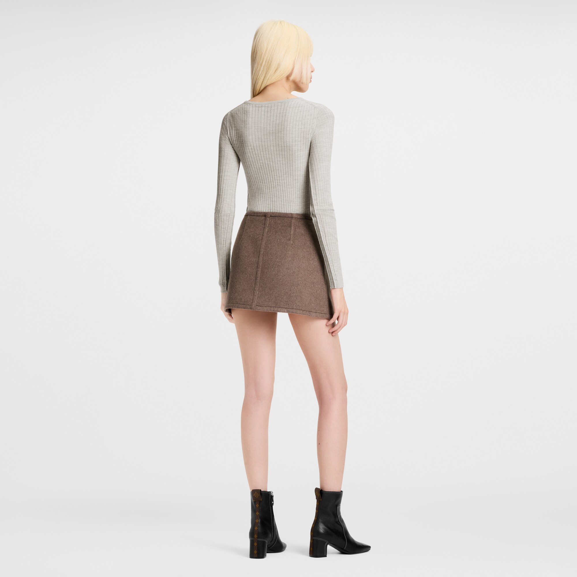 LV} - LV - LV女士高级成衣 | 路易威登LOUIS VUITTON官网 (产品缩放)