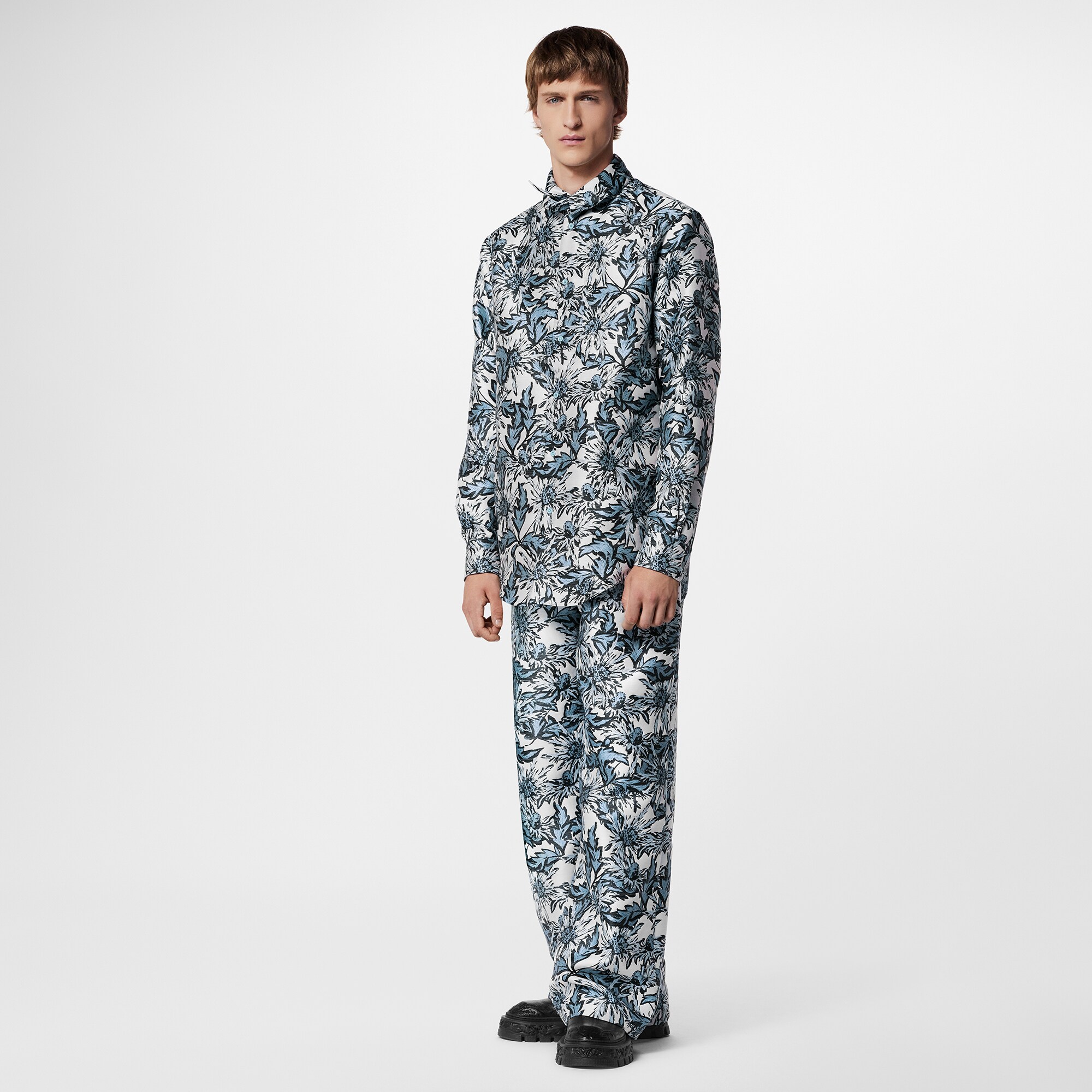 LV} - LV - LV男士Discontinued Product | 路易威登LOUIS VUITTON官网 (产品缩放)