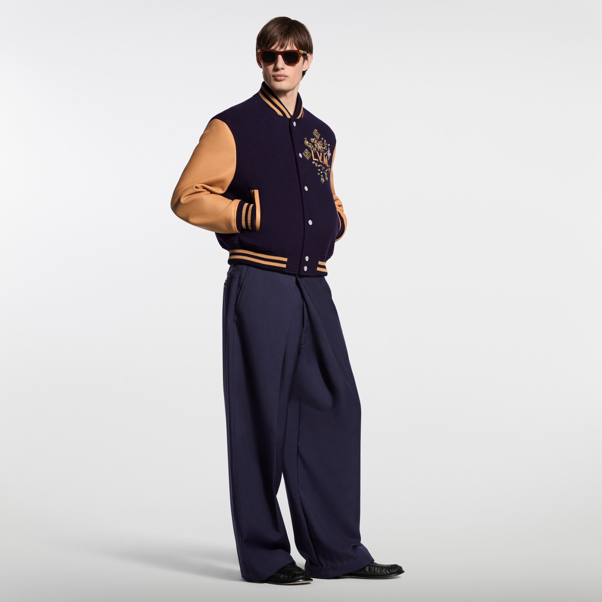 LV} - LV - LV男士高级成衣 | 路易威登LOUIS VUITTON官网 (产品缩放)