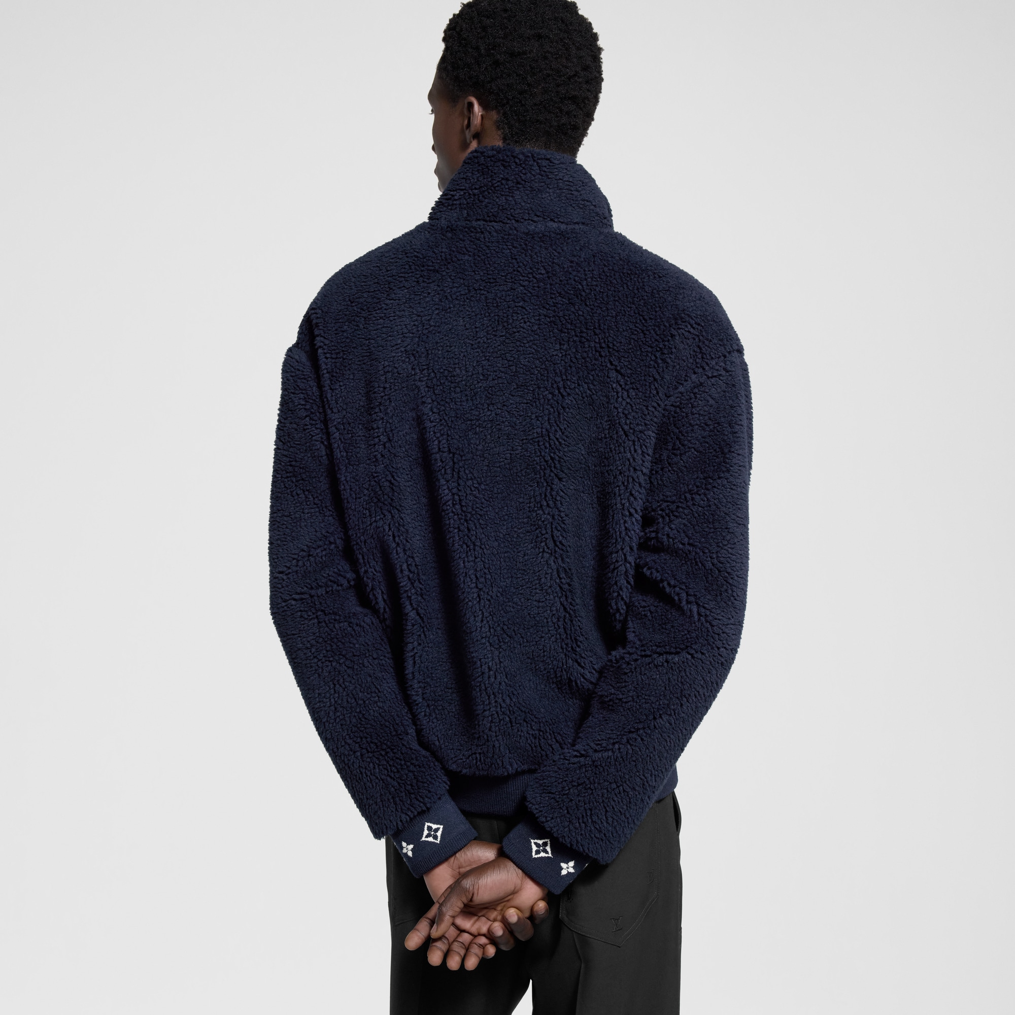 LV} - LV - LV新品系列男士 | 路易威登LOUIS VUITTON官网 (产品缩放)