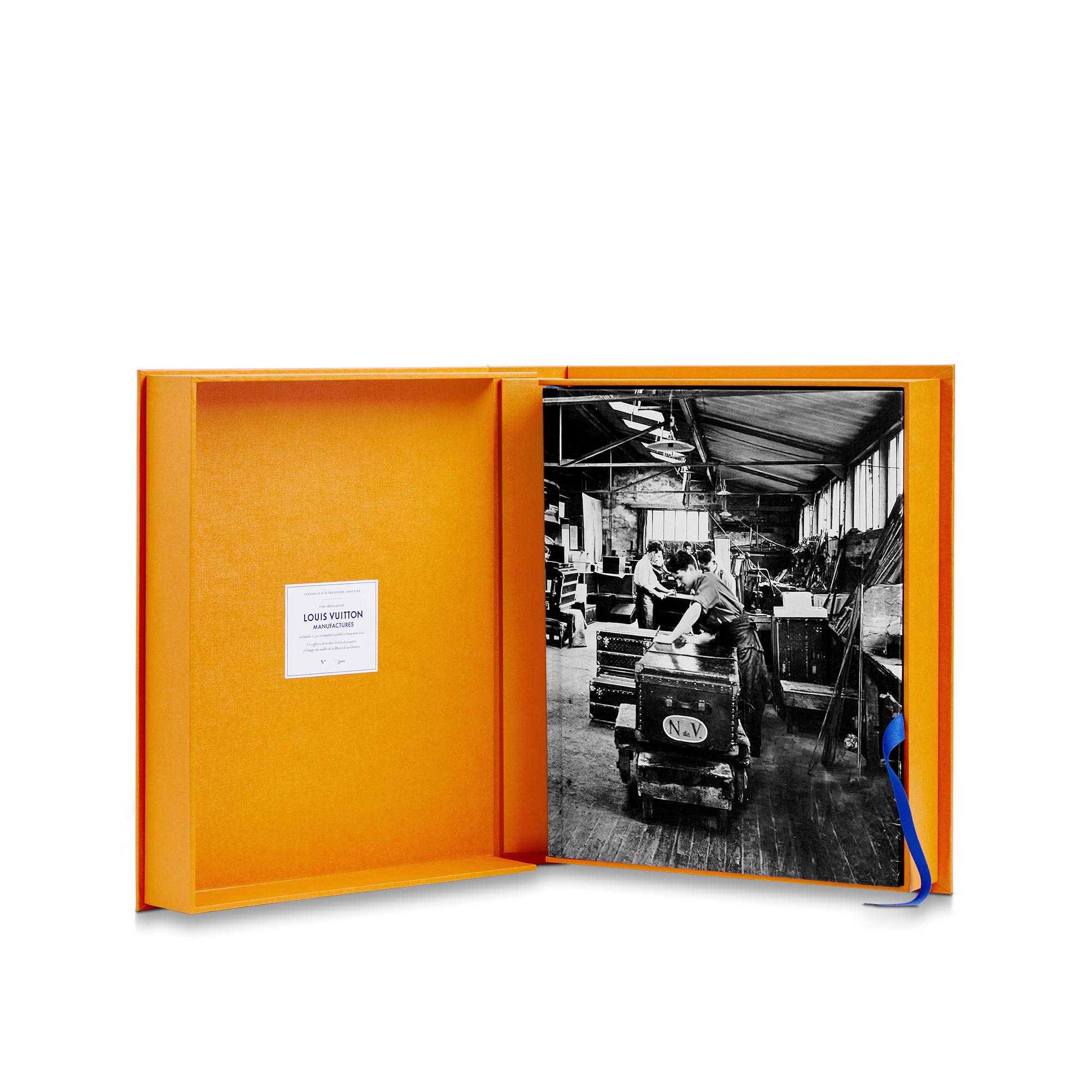 LV} - LV - LV硬箱、旅行和家居书籍和文具 | 路易威登LOUIS VUITTON官网 (产品缩放)