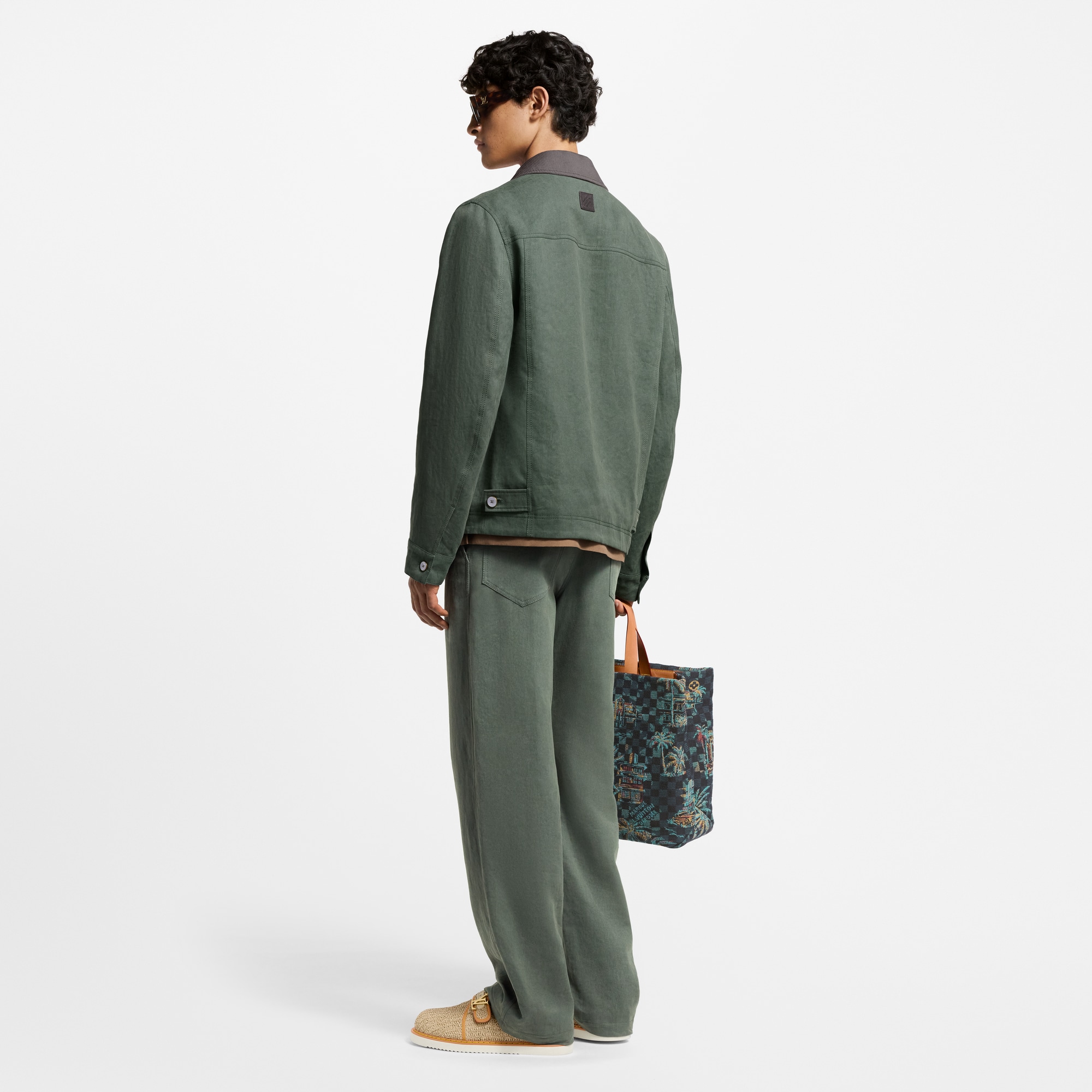 LV} - LV - LV男士高级成衣 | 路易威登LOUIS VUITTON官网 (产品缩放)