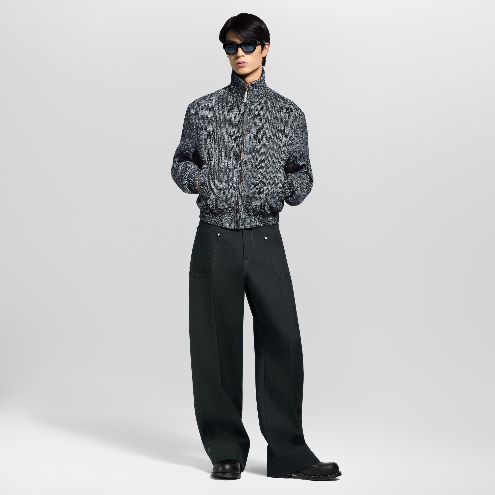 LV} - LV - LV男士高级成衣 | 路易威登LOUIS VUITTON官网 (产品缩放)
