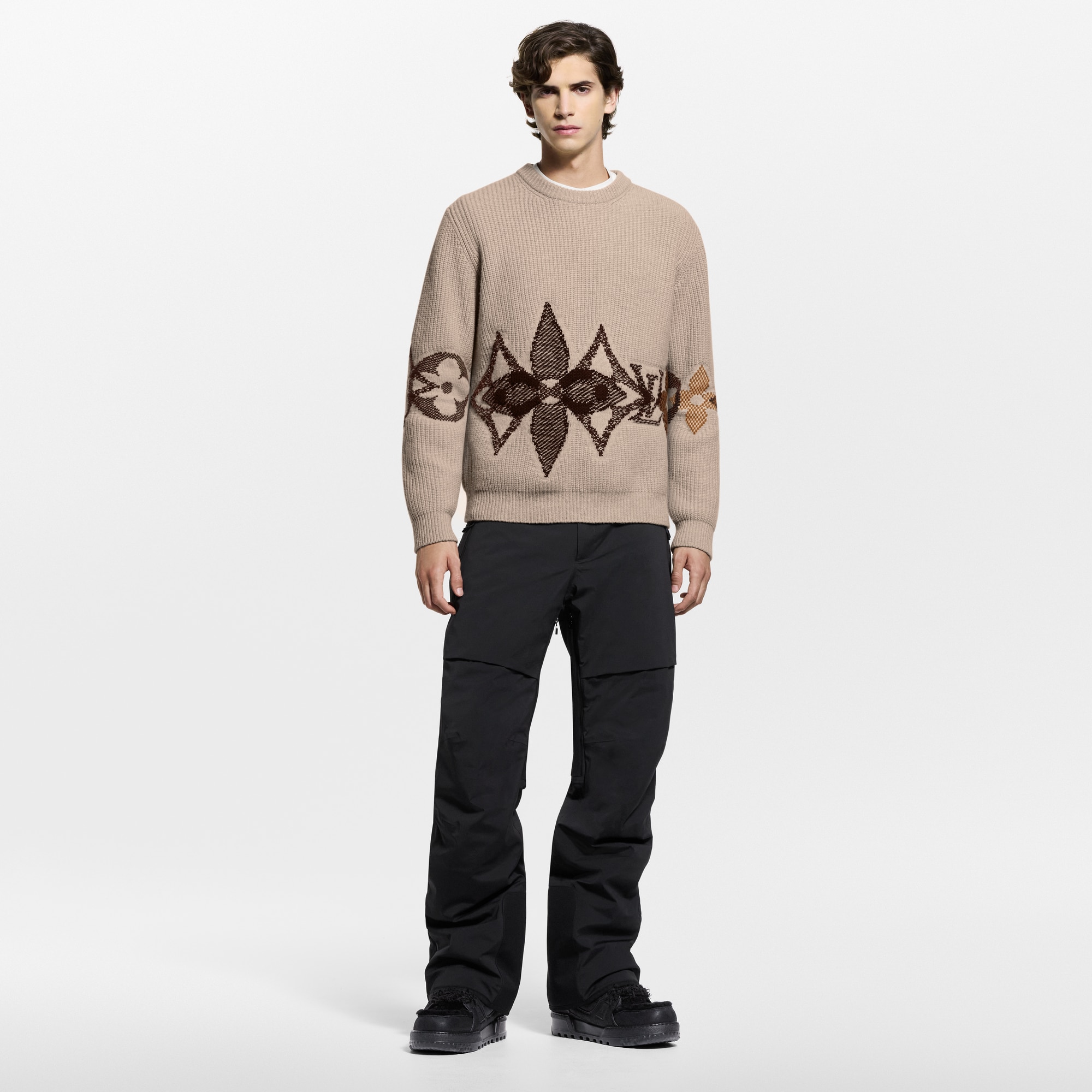 LV} - LV - LV新品系列男士 | 路易威登LOUIS VUITTON官网 (产品缩放)