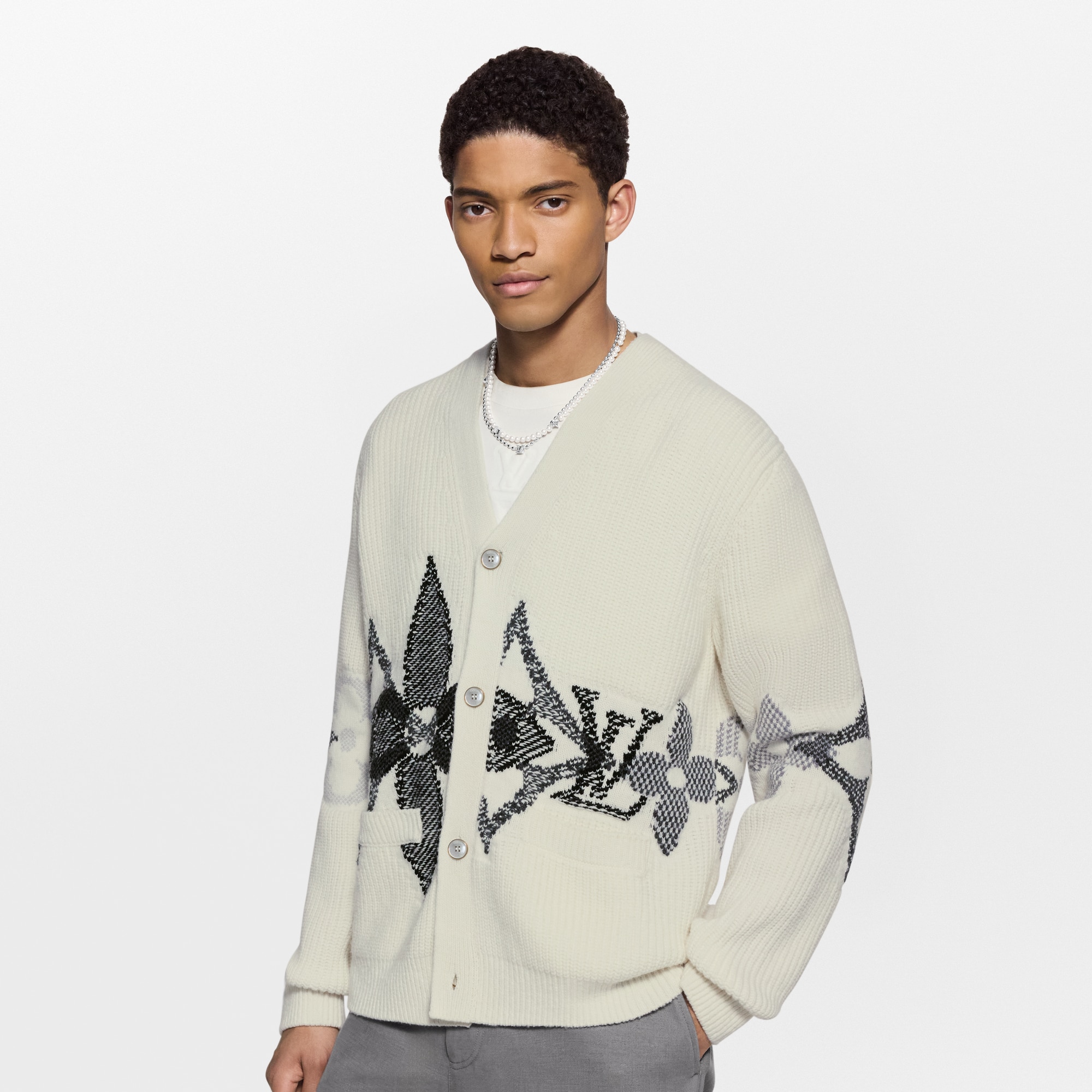 LV} - LV - LV新品系列男士 | 路易威登LOUIS VUITTON官网 (产品缩放)