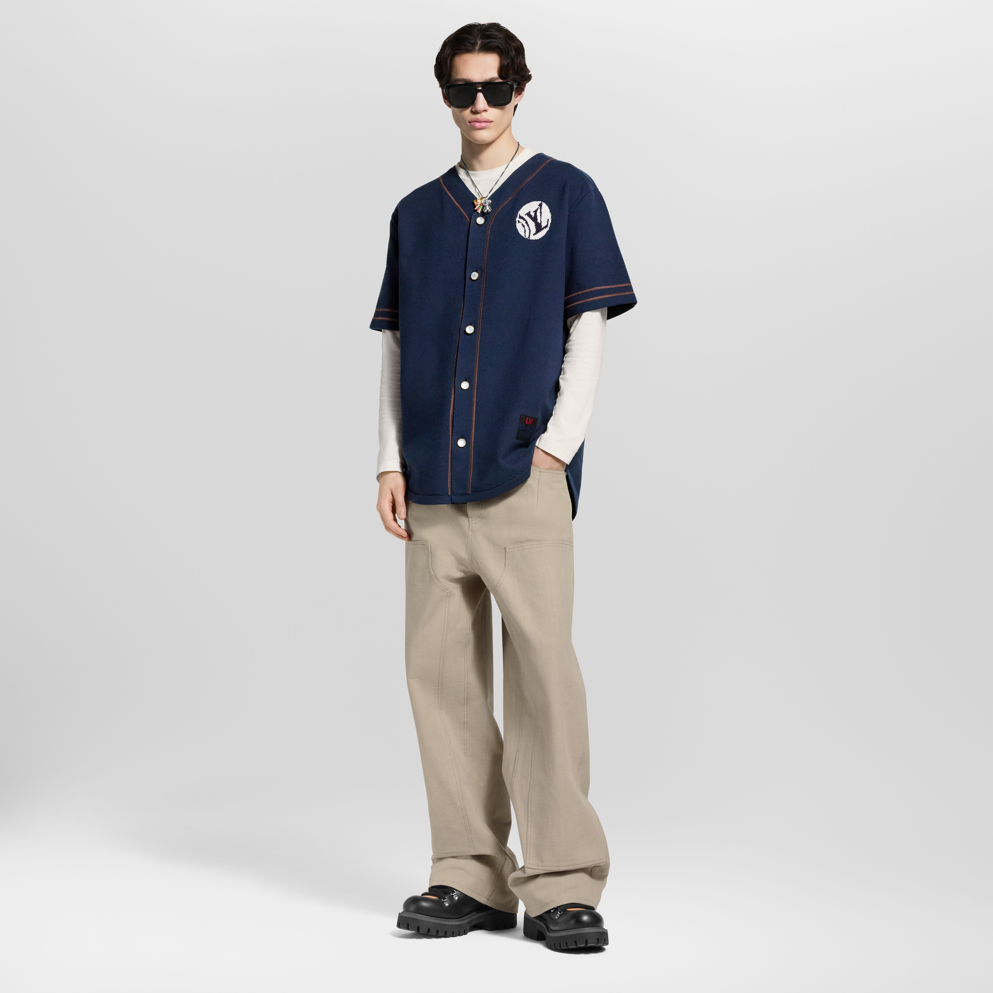 LV} - LV - LV男士高级成衣 | 路易威登LOUIS VUITTON官网 (产品缩放)
