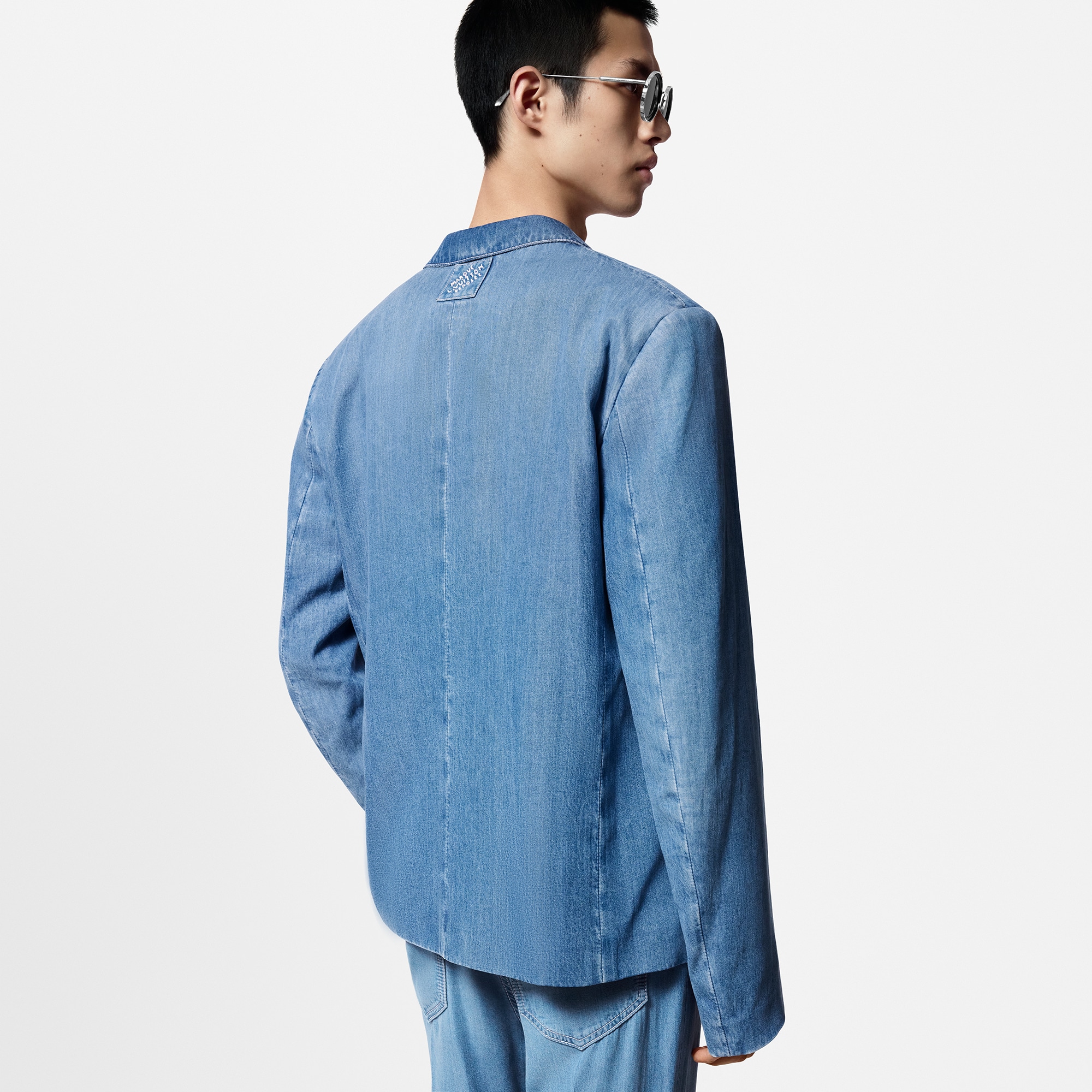 LV} - LV - LV男士高级成衣 | 路易威登LOUIS VUITTON官网 (产品缩放)